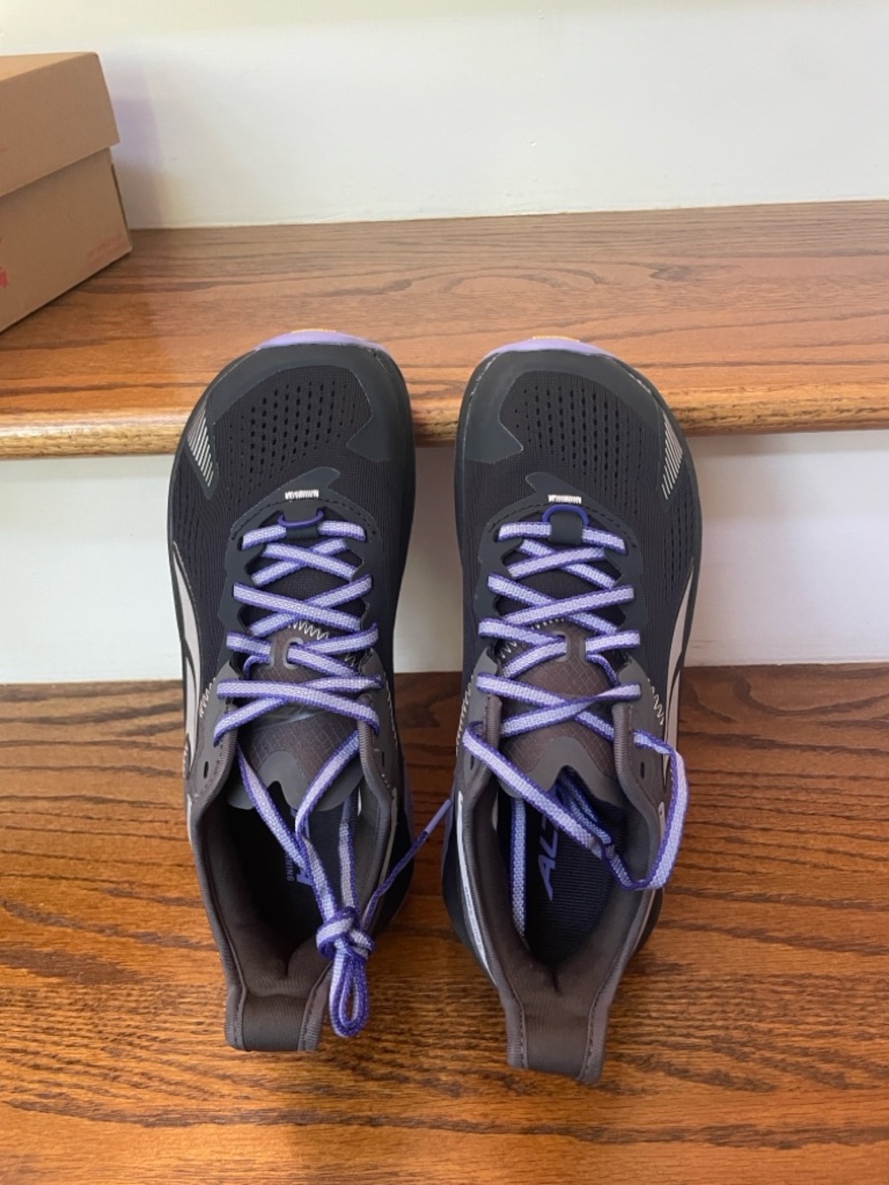 Altra Women's Olympus 5 trail running shoe